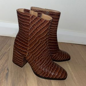 VIONIC Harper Boot Size 7